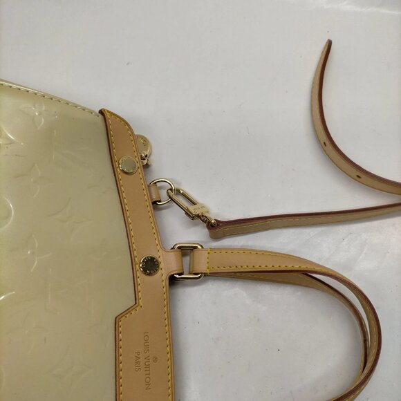 Authentic Louis Vuitton Brea MM Yellow Vernis Hand Bag mn517-112725 - Picture 7 of 16